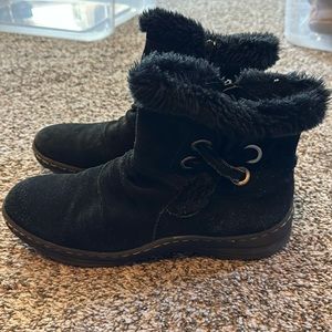 Bare Traps Adalyn black ankle snow winter boots